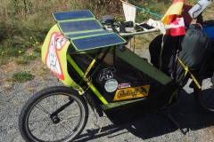 Goal Zero Nomad 28 Plus Solarpanel auf unserem Trailer